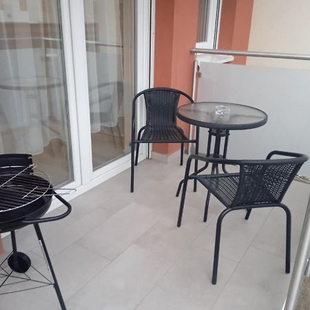 Verebes Apartman Gyor Exterior photo